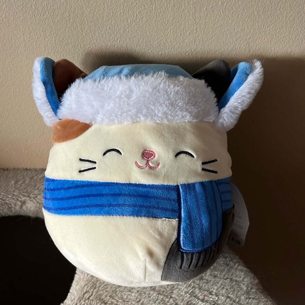 Squishmallows holiday cam size 7.5 in NWT